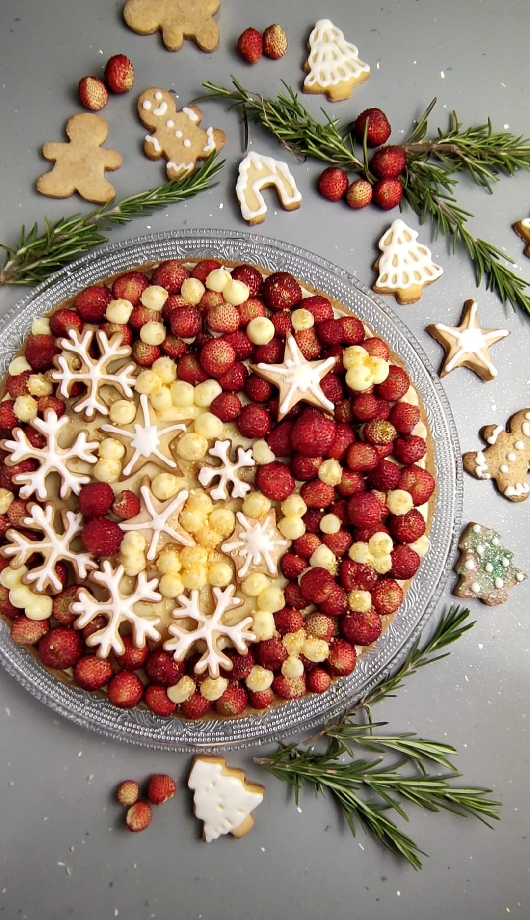 Crostata di Natale con le fragoline